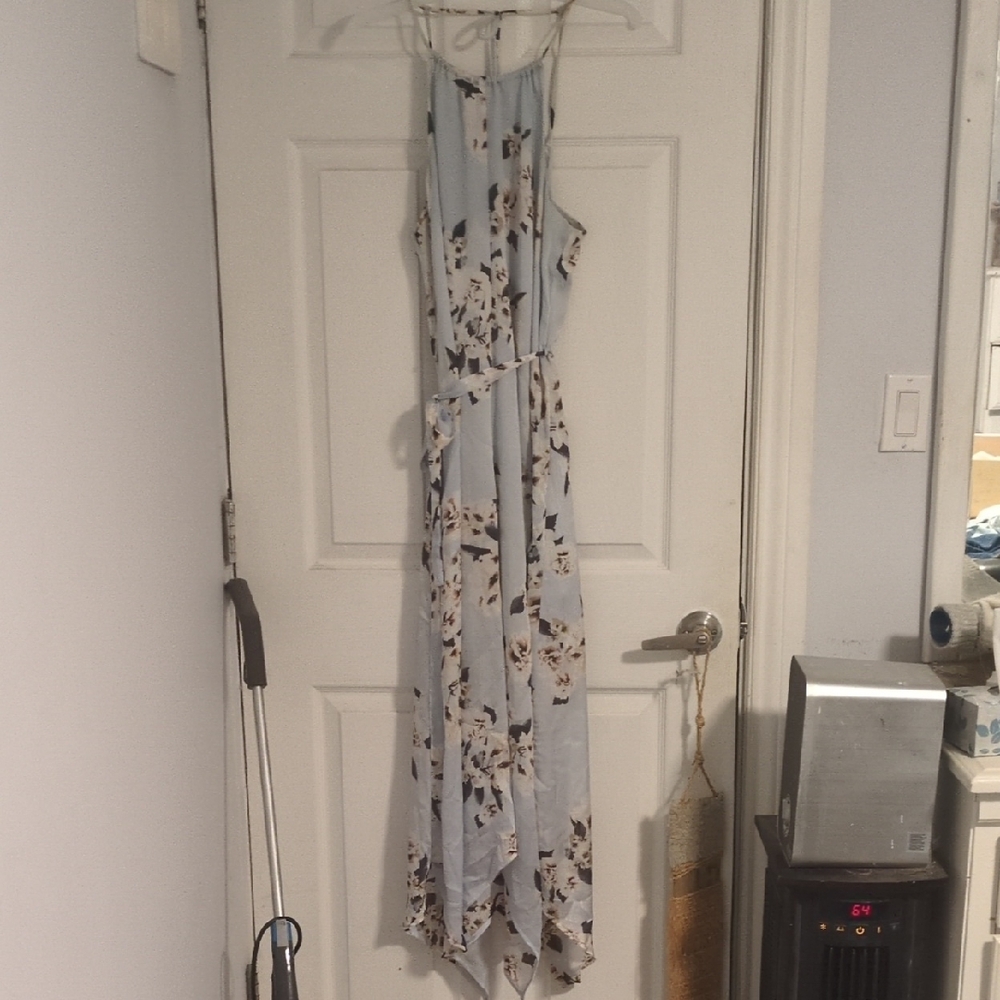 Dynamite Asymmetrical Floral Dress in Light Blue